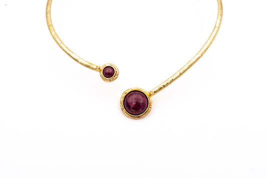 CHOKER OTTONE CON DUE PIETRE TONDE RUBINO       SH510